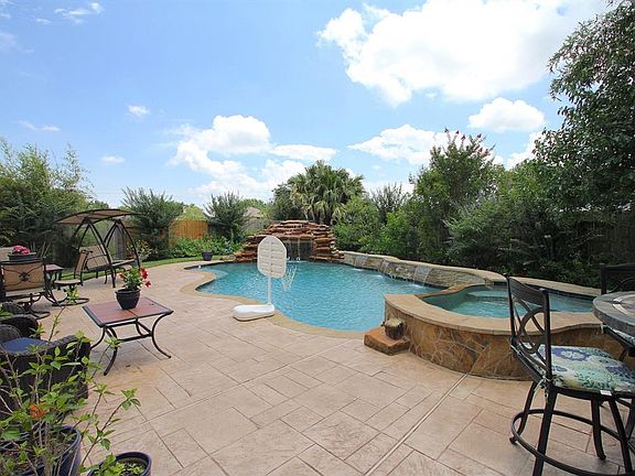 3rd image of 2505 Essex Ct
