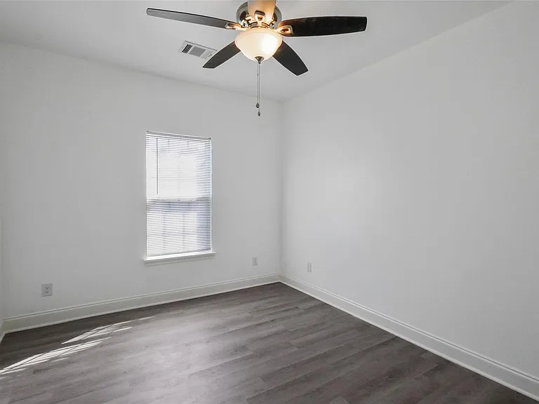 531 N Estelle St — Photo 21