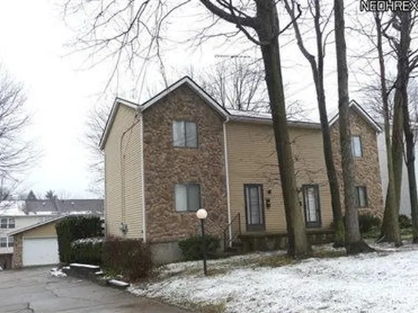 832 & 834 Loomis Ave, Cuyahoga Falls, OH 44221