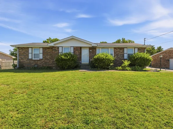 105 S Valley Rd, Hendersonville, TN 37075