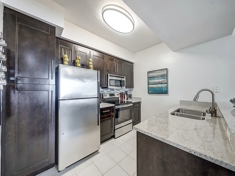 Avana Cypress Creek — Photo 12
