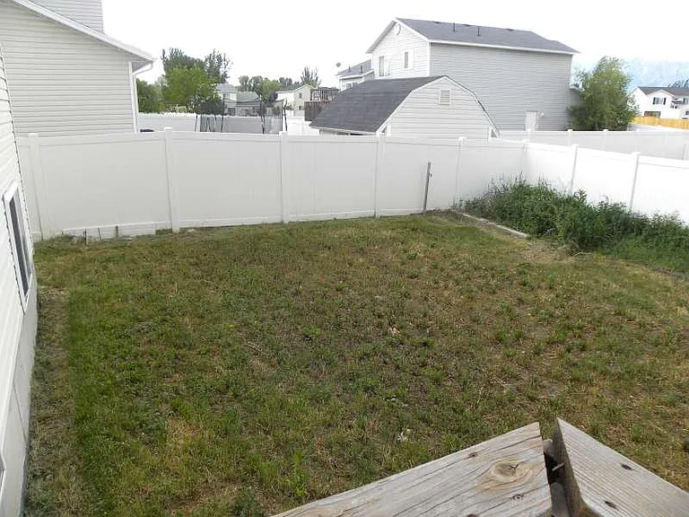 201 Sunstone Cir — Photo 12