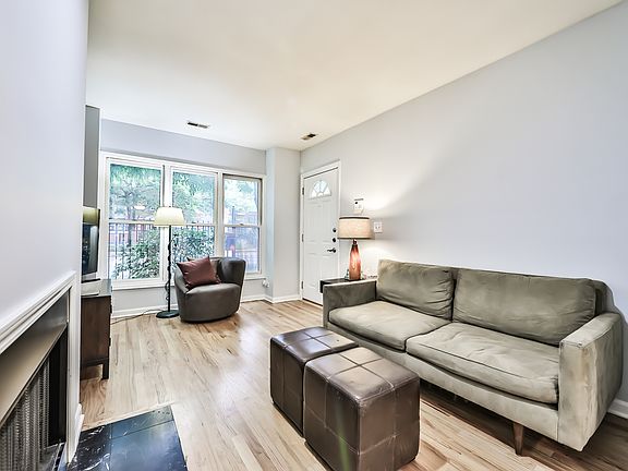 2nd image of 2620 N Ashland Ave APT 1S