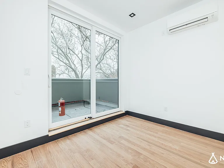 1079 Carroll St #3B — Photo 7