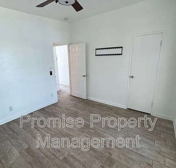 1209 Langford St — Photo 19