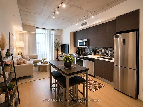 111 Bathurst St #426 Photo 1