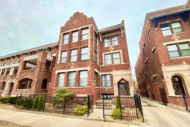 5017 S Drexel Blvd #101 — Photo 1