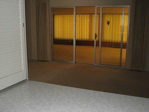 4th image of 10018 W LAKEVIEW Circle