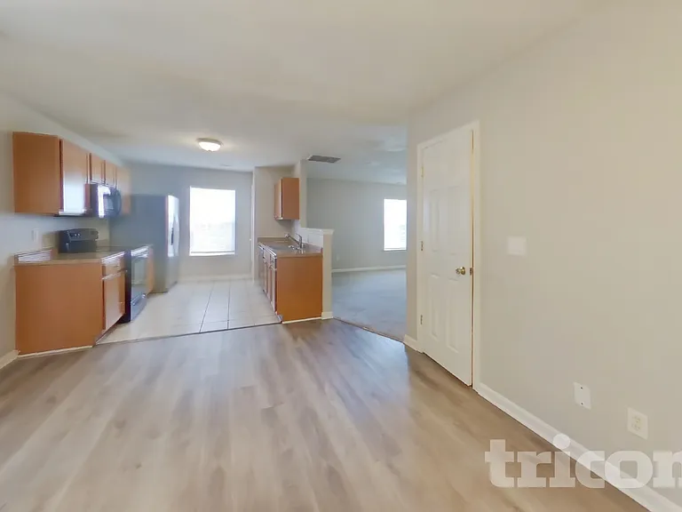 121 Rabon Springs Rd — Photo 3