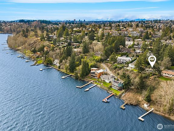 2nd image of 6555 NE Windermere Road