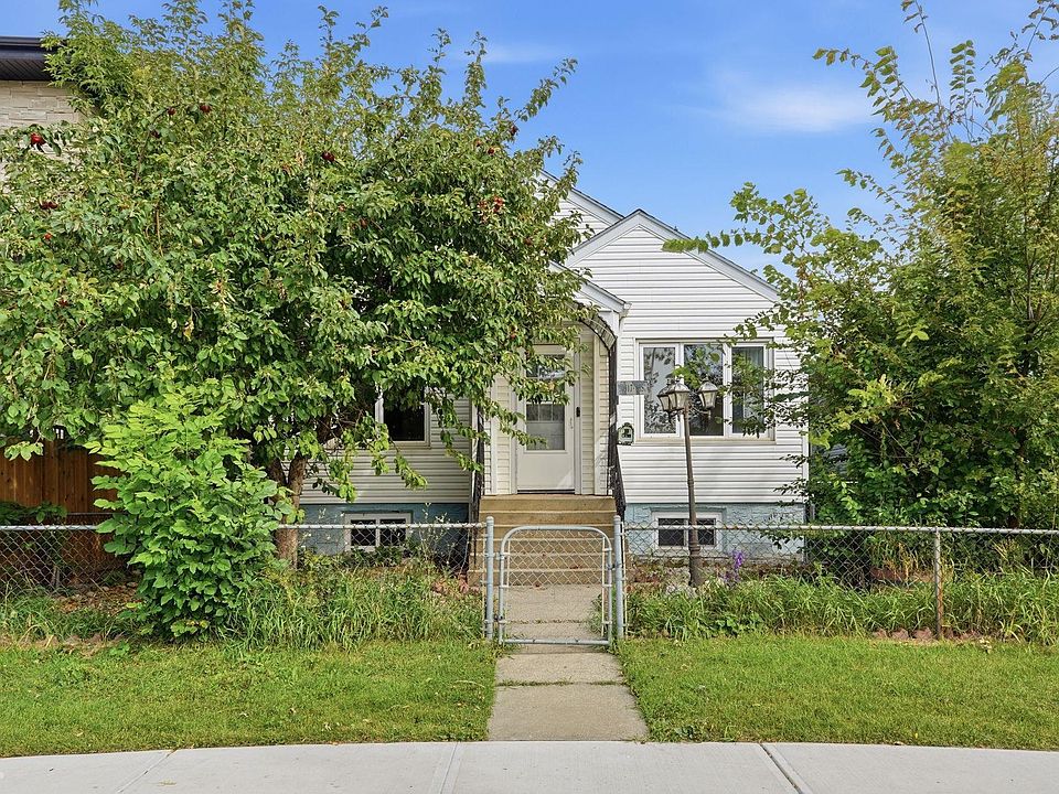 1st image of 10917 96th St NW