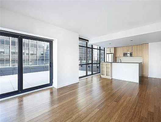 1st image of 200 E 39th St APT 16A