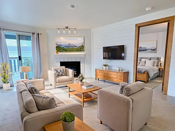 17122 44th Ave W APT D204, Lynnwood, WA 98037