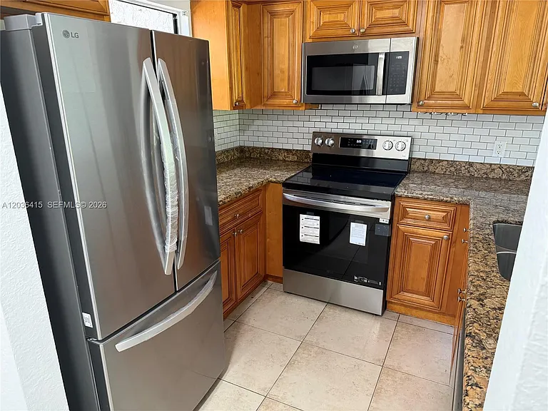 1661 Balfour Point Dr #B — Photo 10