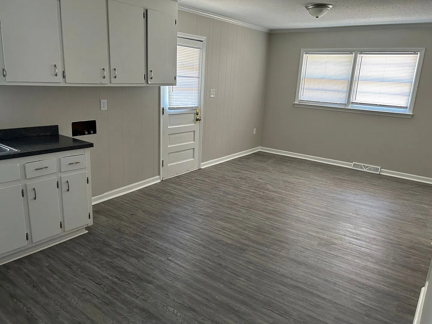 3 bedroom, one bath house for rent — Photo 4