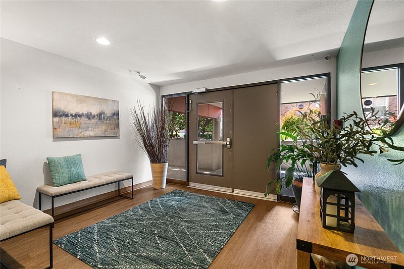 4th image of 613 4th Avenue W #103
