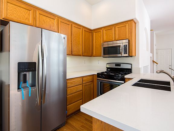 5th image of 16918 Robins Nest Way APT 3
