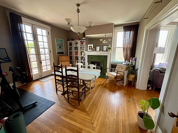 4th image of 4115 Forest Ave #2
