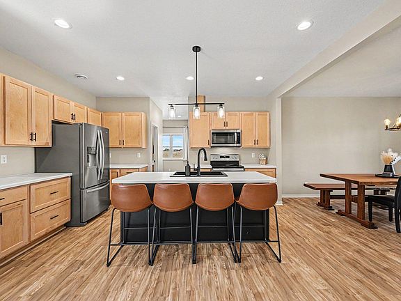 3rd image of 19347 Lake Volney Cir