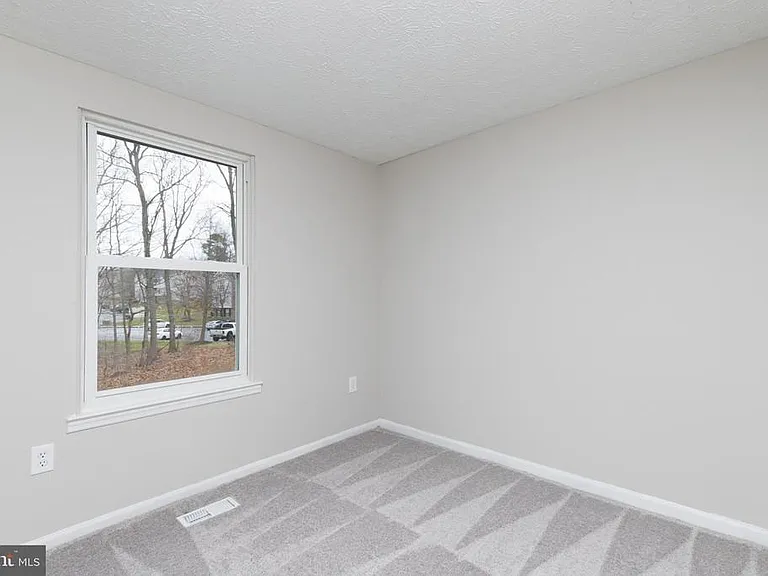 1334 E Spring Meadow Ct — Photo 12