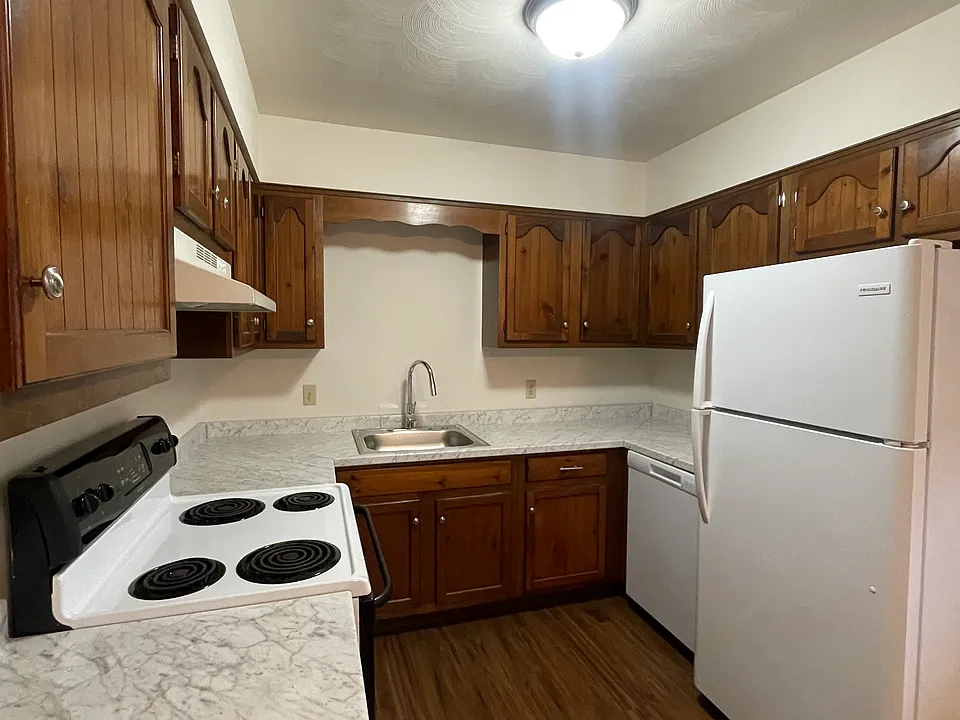 87 Fredonia Rd #7