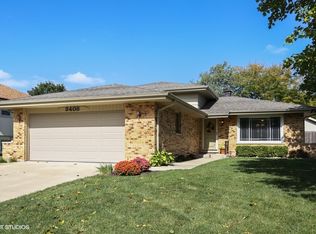 3408 Drover Ln, Darien, IL 60561