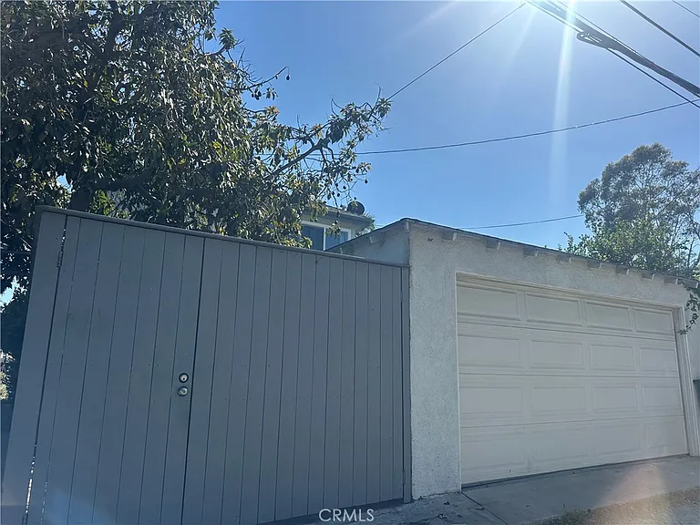 8801 Cattaraugus Ave — Photo 18