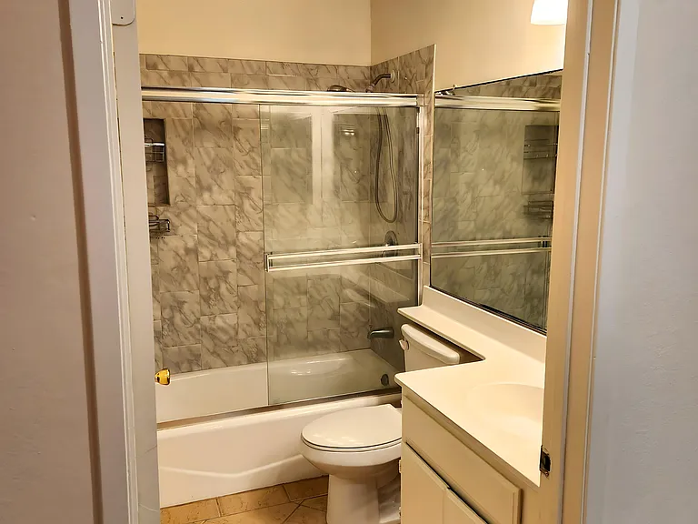 432 S. Normandie Ave, Los Angeles, CA 90020 — Photo 13