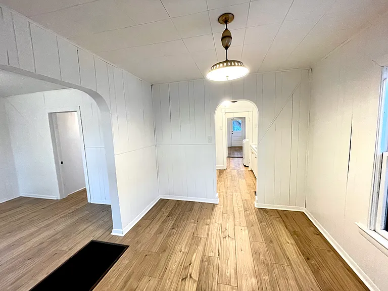 408 E Carpenter St — Photo 12