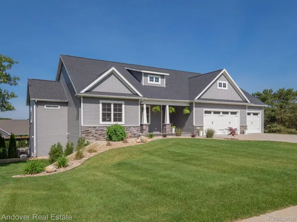 1730 Sienna St, Kalamazoo, MI 49009