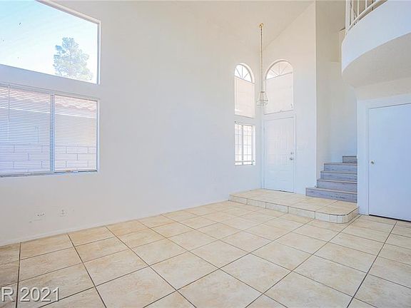 4th image of 5322 Walton Heath Ave