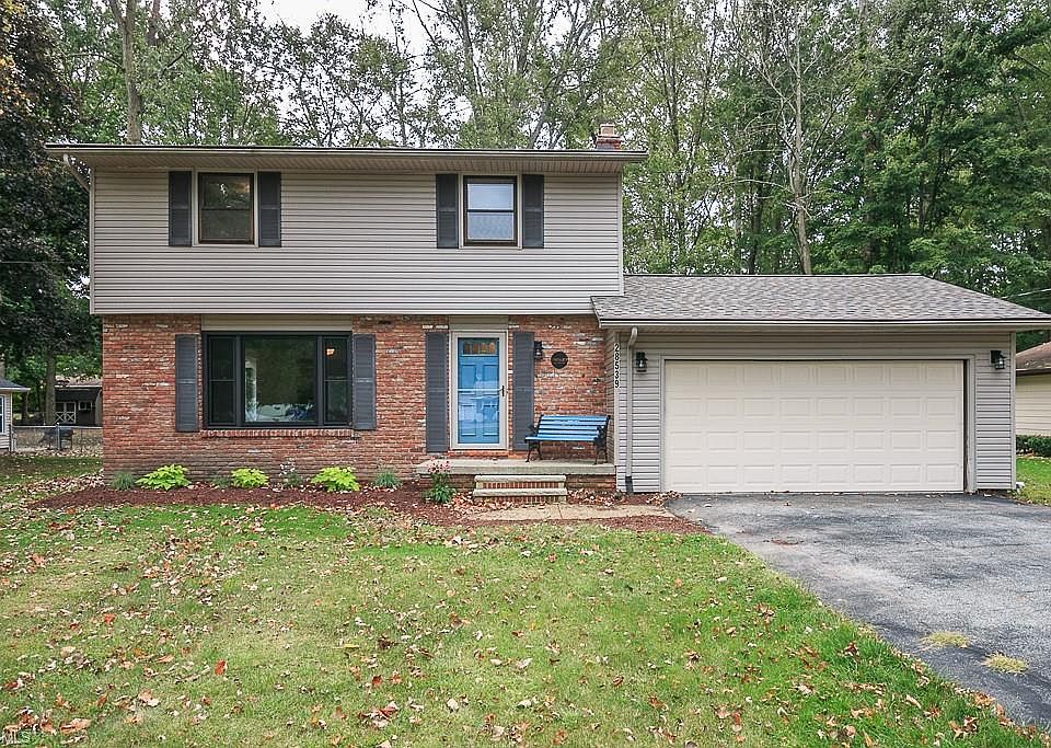 1st image of 28539 N Park Dr