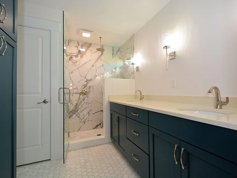 109 Edgemont Dr — Photo 24