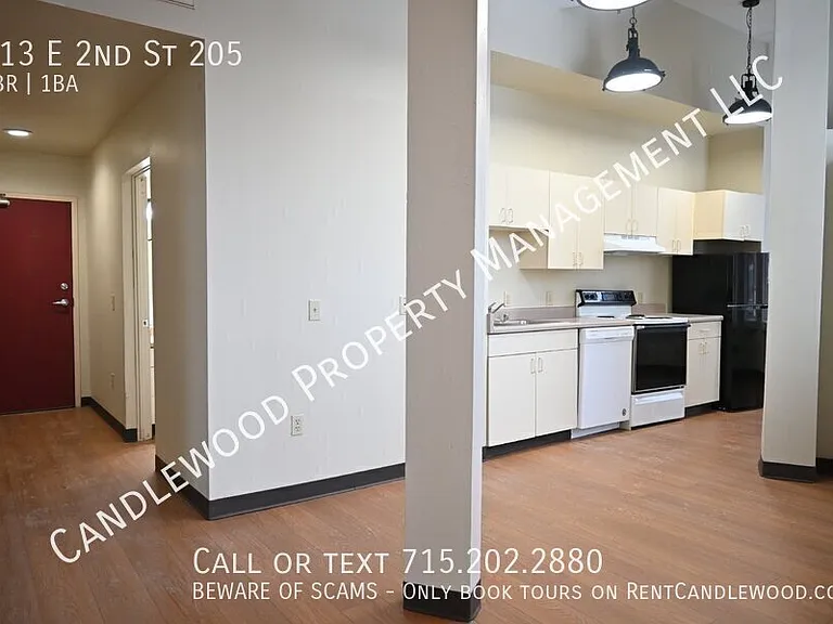 713 E 2nd St #205 — Photo 15