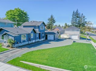 1304 20th St, Anacortes, WA 98221