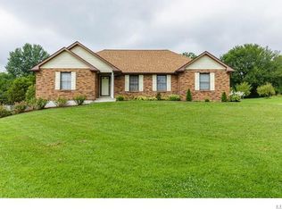 11 Graystone Dr, Troy, MO 63379