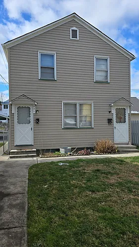 531 Avenue B Photo 1