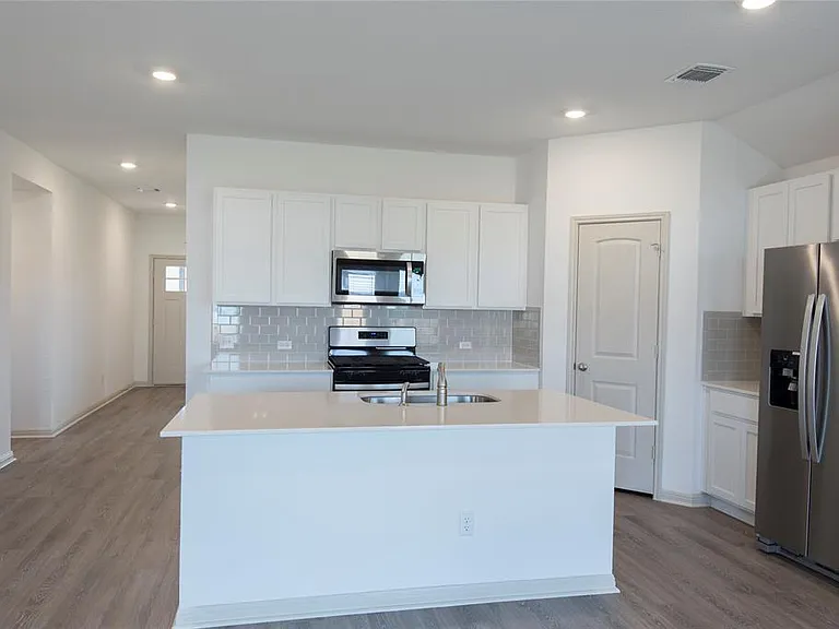 132 Fort Clark Springs Dr — Photo 9