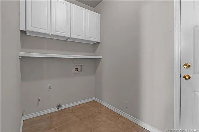 1312 N Willow Ave W — Photo 17