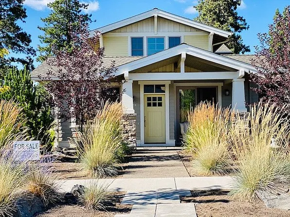 2720 NW Lemhi Pass Dr, Bend, OR 97701