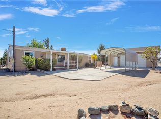 9515 Middleton Rd, Phelan, CA 92371