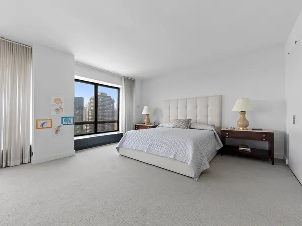 530 East 76th Street image 15 of 16