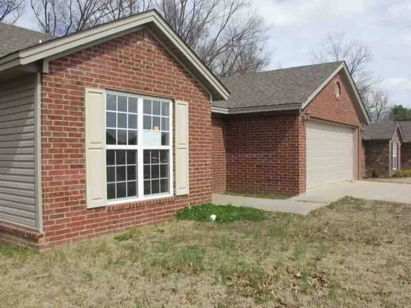 2644 Clayburne Dr, Jonesboro, AR 72405