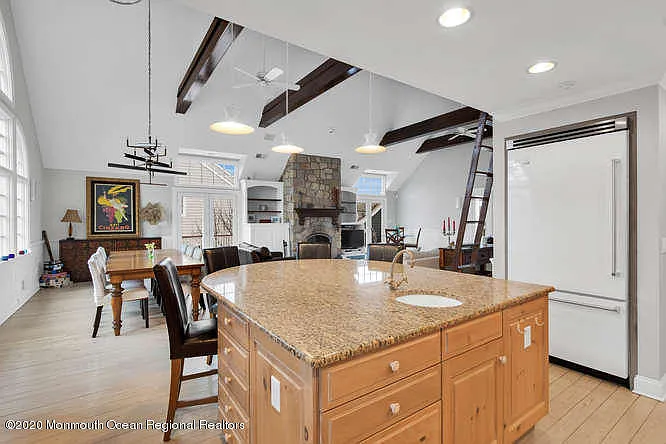 1081 Barnegat Ln — Photo 10