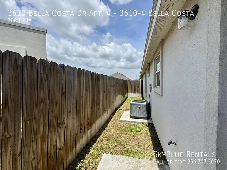 3610 Bella Costa Dr #4 — Photo 11