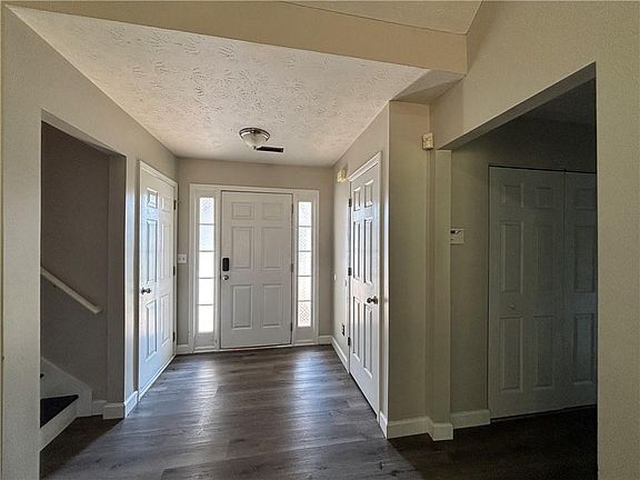 2nd image of 3720 Scotland Ln