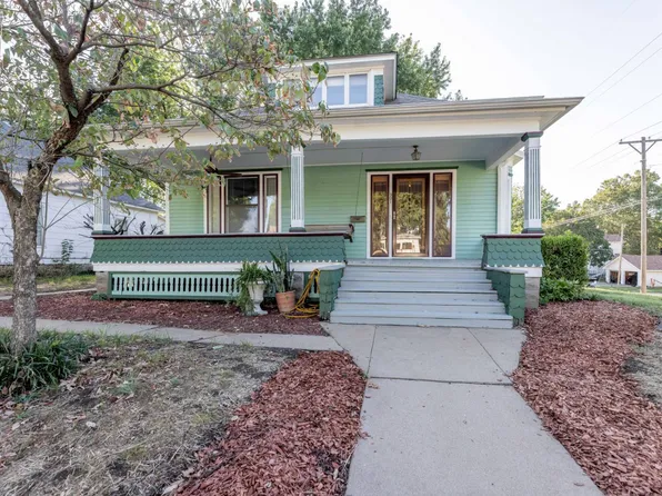 301 S Evergreen Ave, Chanute, KS 66720