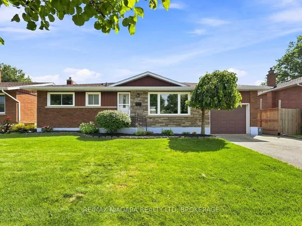 19 Hughes Ave, Welland, ON L3B 1M4