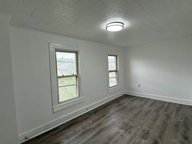 26 Bradford St — Photo 10