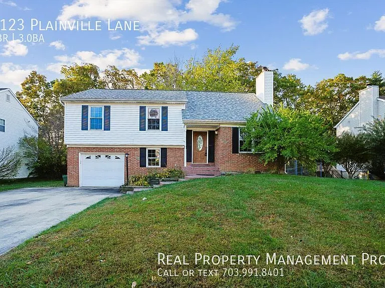 6123 Plainville Ln — Photo 1